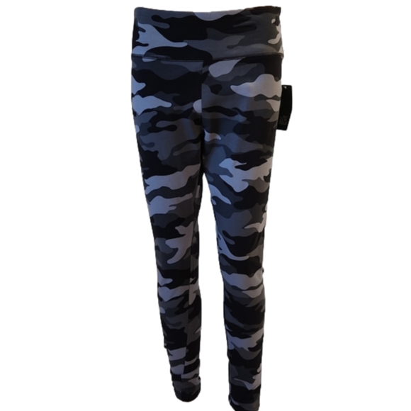 Wild fable camouflage high rise leggings - Picture 1 of 5